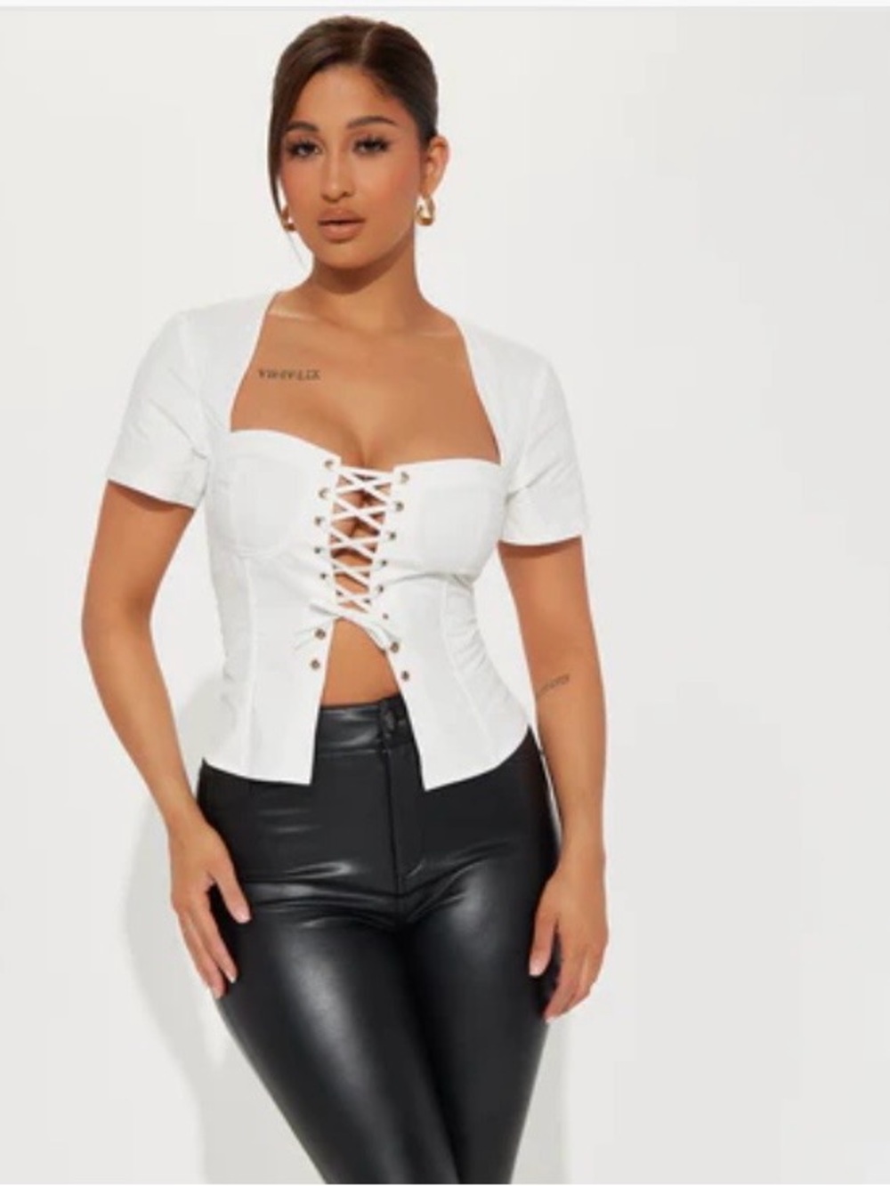 Fashion Nova White Lace-Up Short Sleeve Corset Top Size M NWT